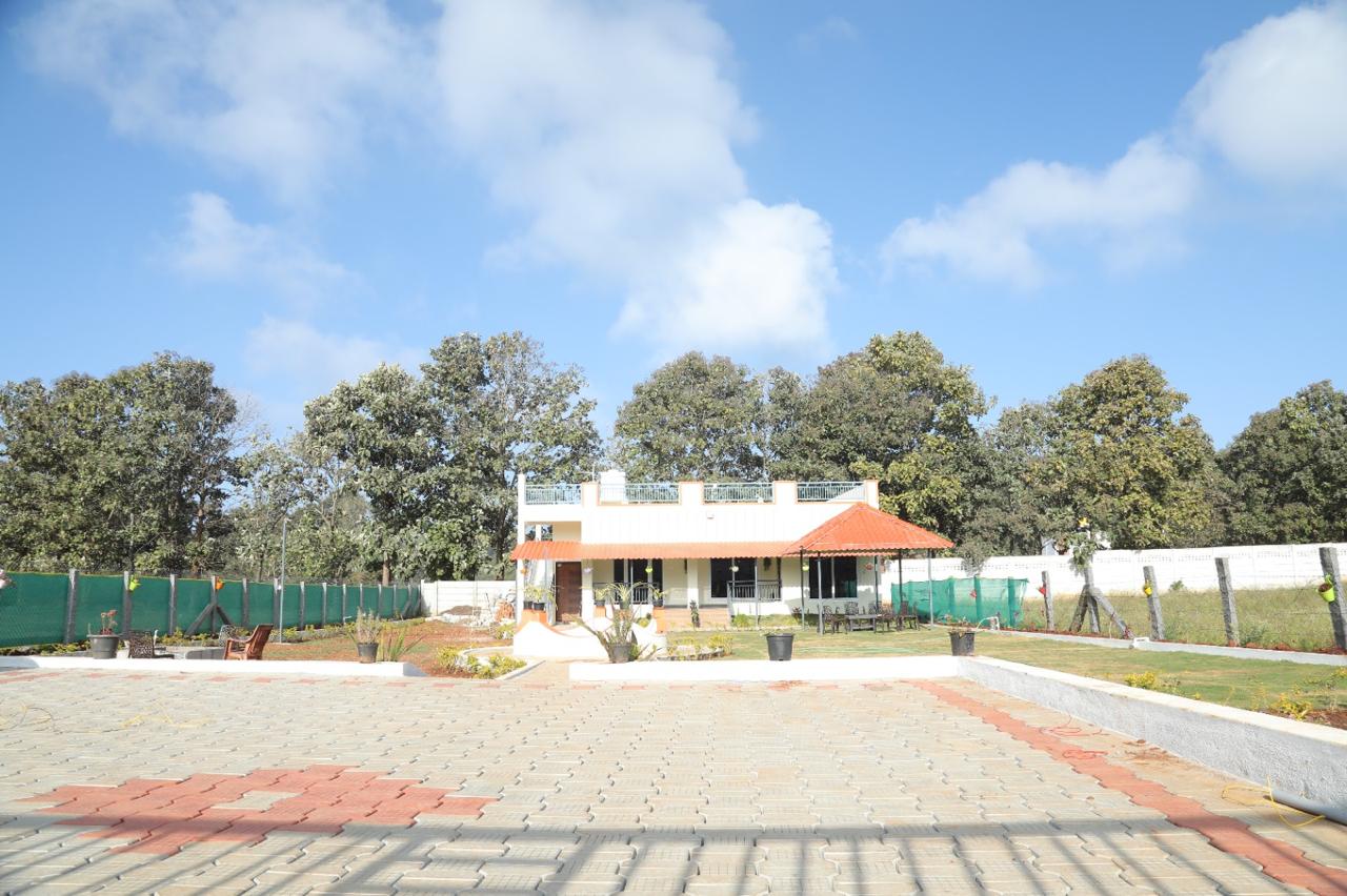 Exterior View with Pavilion